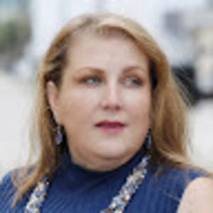 Meet your Posher, Debbie